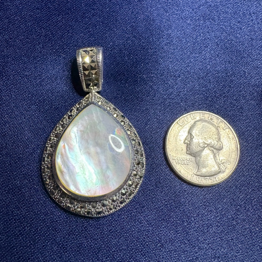 Pendant*Mother of Pearl & Rose Quartz 925 Sterling Silver Marcasite - Picture 3 of 8
